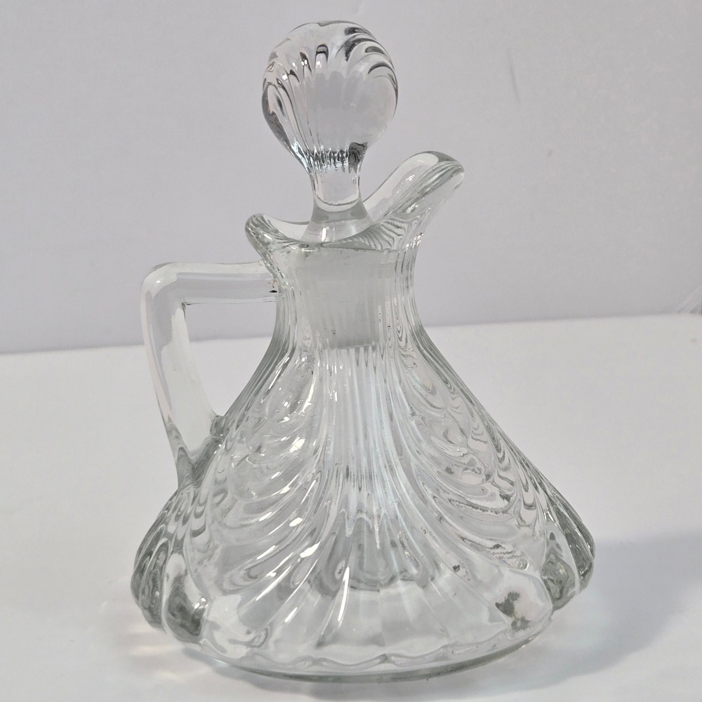Vintage Ribbed Clear Glass Cruet with Stopper Shell Finial Oil Vinegar Decanter